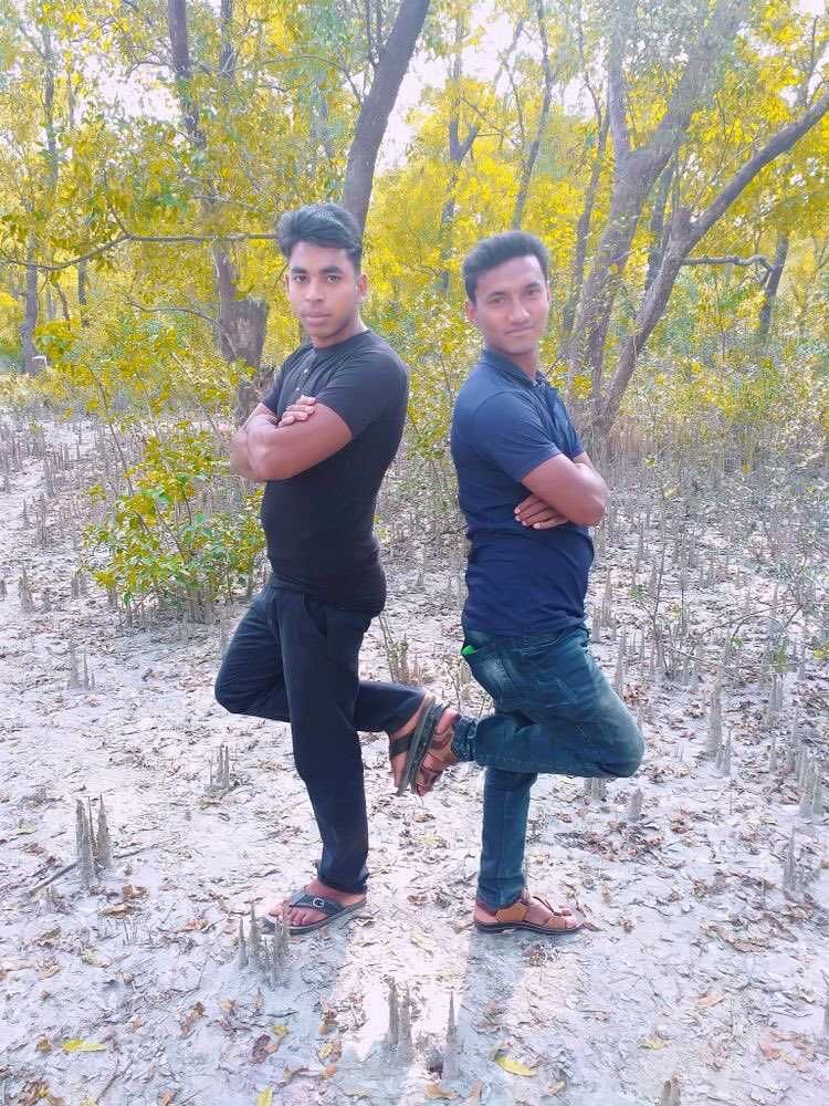 ide pose foto nyeleneh © berbagai sumber