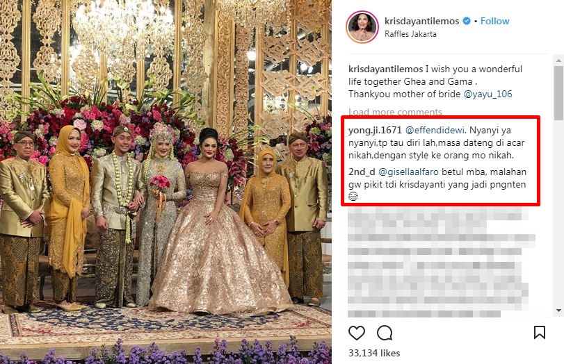 gaun seleb tuai kritik saat kondangan © instagram