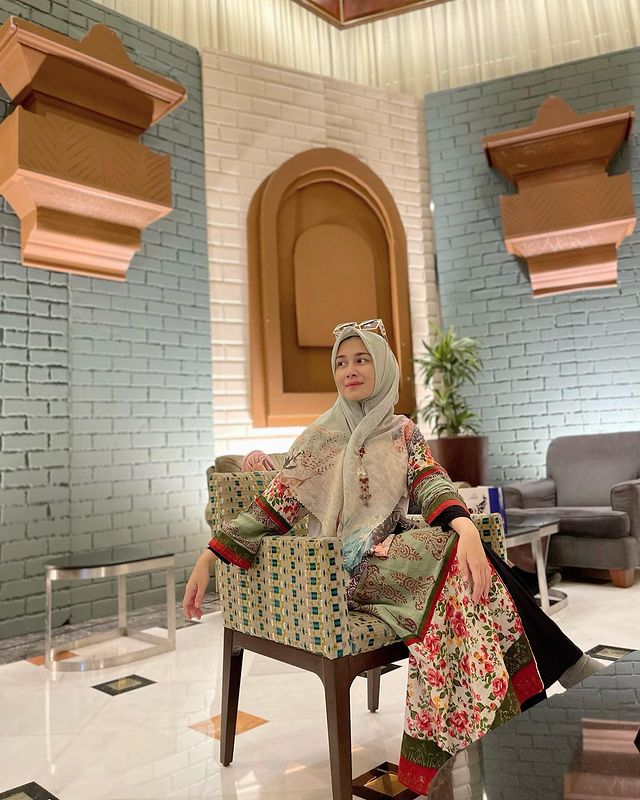 Sahrul Gunawan Dine Mutiara © berbagai sumber Sahrul Gunawan Dine Mutiara © berbagai sumber