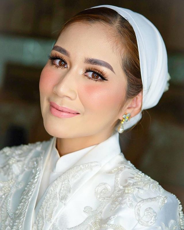 Sahrul Gunawan Dine Mutiara © berbagai sumber Sahrul Gunawan Dine Mutiara © berbagai sumber