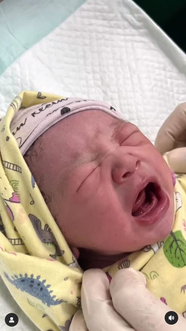 istri Chef Arnold melahirkan putra kedua © 2022 berbagai sumber