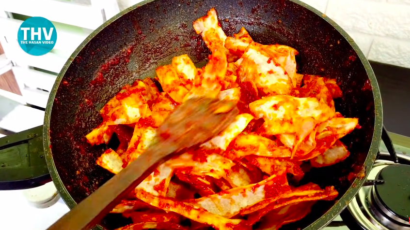 9 Trik bikin keripik sanjai, gurih, pedas, dan tetap renyah hingga sebulan