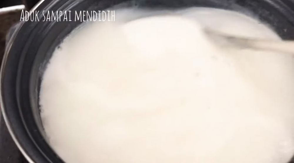 7 Cara membuat nata de coco dari agar-agar instan, simpel cuma butuh 4 bahan