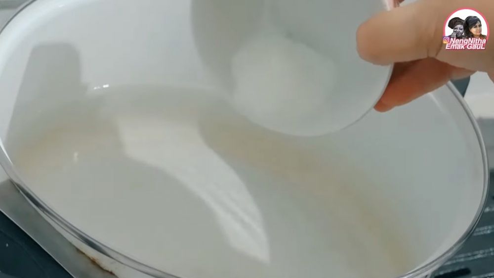 Trik merebus kacang tanah berserta kulitnya, bikin cepat empuk dalam hitungan menit