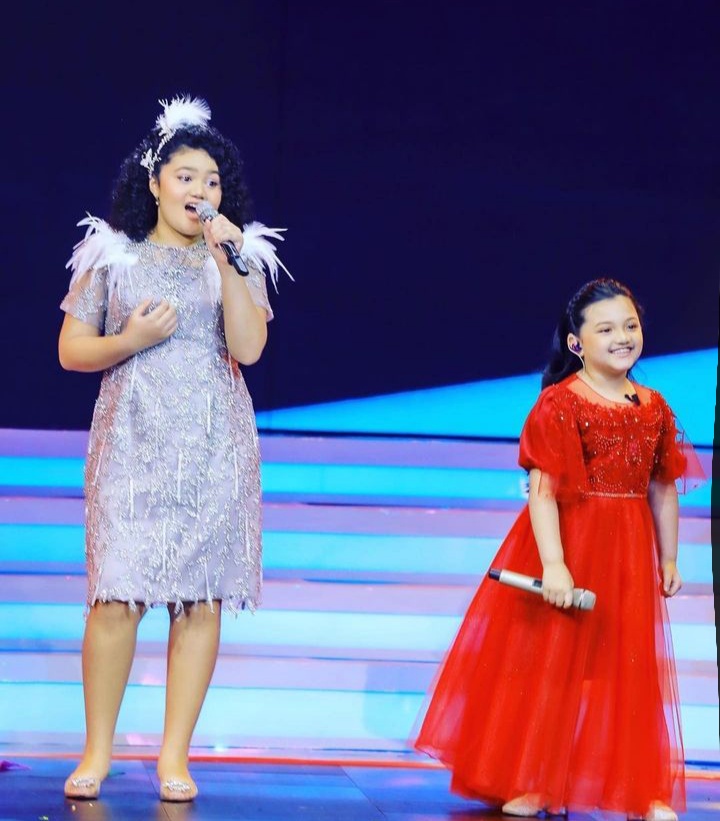 11 potret Amora Lemos yang ikuti jejak sang ibu © 2022 berbagai sumber 11 potret Amora Lemos yang ikuti jejak sang ibu © 2022 berbagai sumber