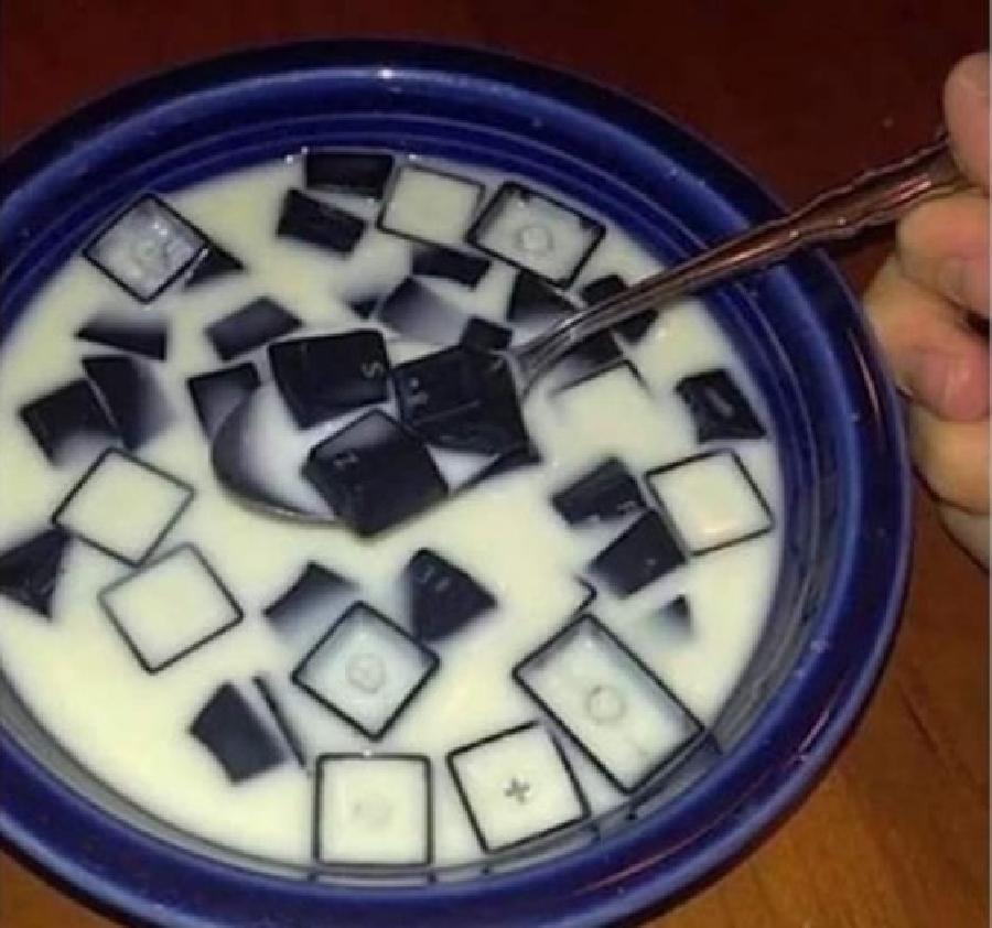 benda di atas piring © berbagai sumber benda di atas piring © berbagai sumber