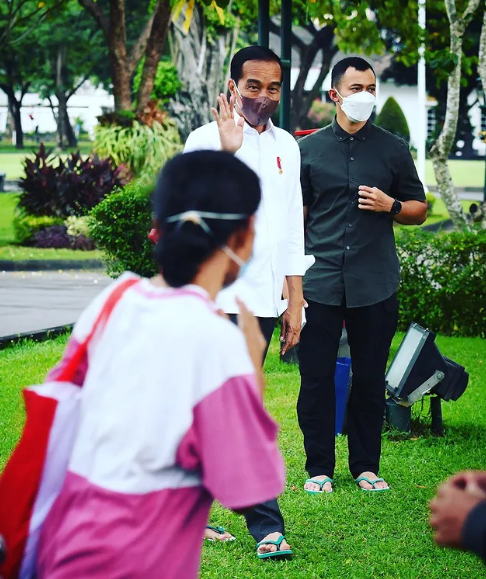 Paspampres mirip sehun © 2022 brilio.net