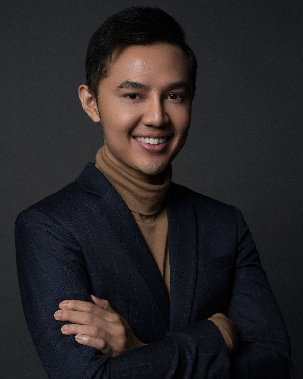 potret terbaru pemain GGS yang kini jadi notaris PPAT © berbagai sumber