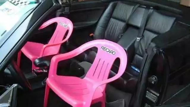 potret modifikasi jok mobil nyeleneh © berbagai sumber potret modifikasi jok mobil nyeleneh © berbagai sumber