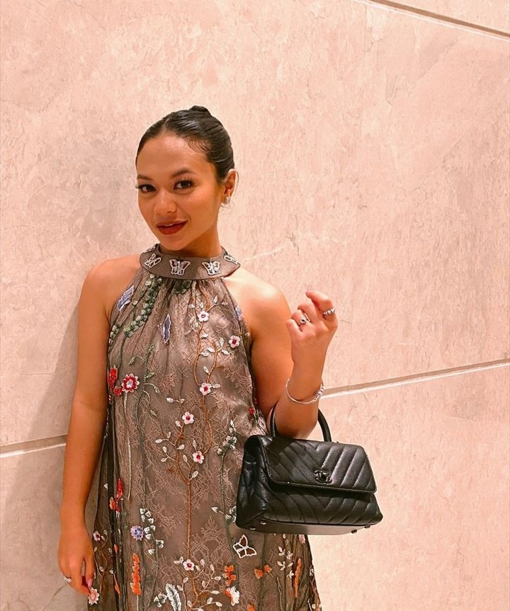 Artis kuliah fakultas hukum istimewa