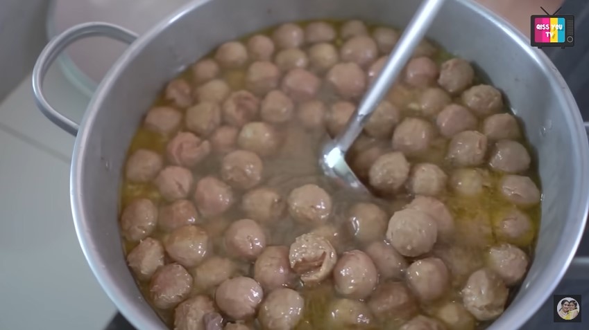 10 Hidangan di akikah keponakan Ayu Ting Ting, menu merakyat tapi rasa nikmat