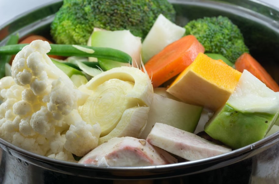 Bikin ASI lancar, ini 10 makanan dan minuman dikonsumsi Fikoh LIDA pascamelahirkan