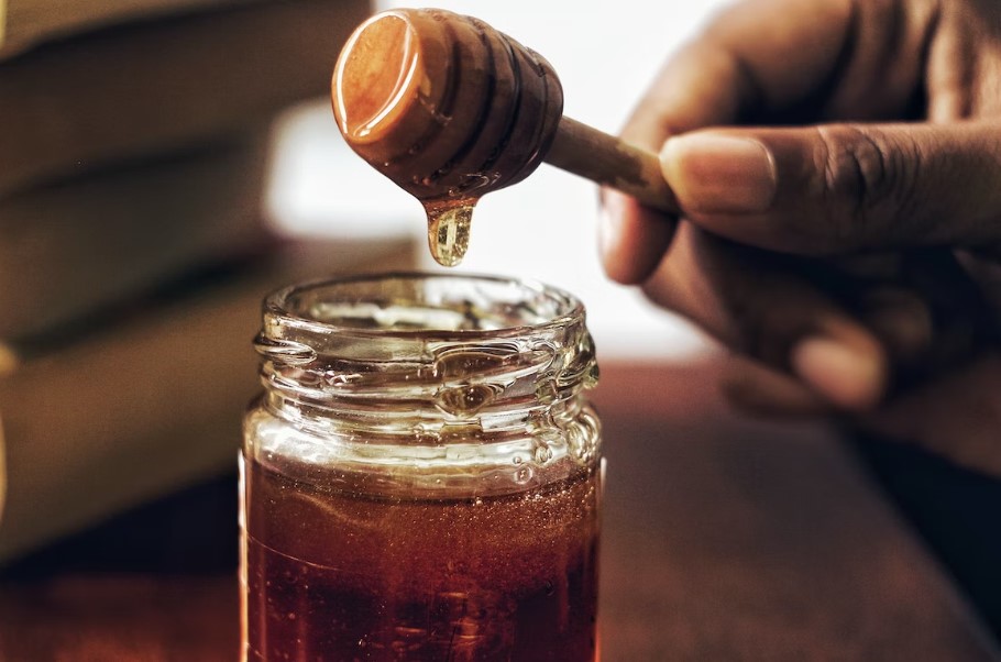 Bikin ASI lancar, ini 10 makanan dan minuman dikonsumsi Fikoh LIDA pascamelahirkan