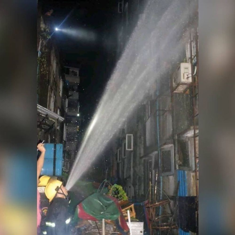 foto nggak sengaja tapi pas banget © berbagai sumber