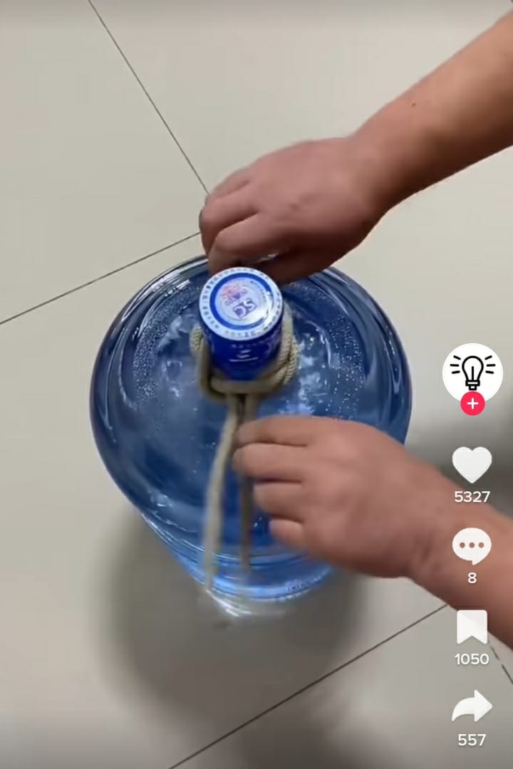 7 Cara mudah bikin tali simpul untuk bantu angkat galon, kuat dan antijatuh