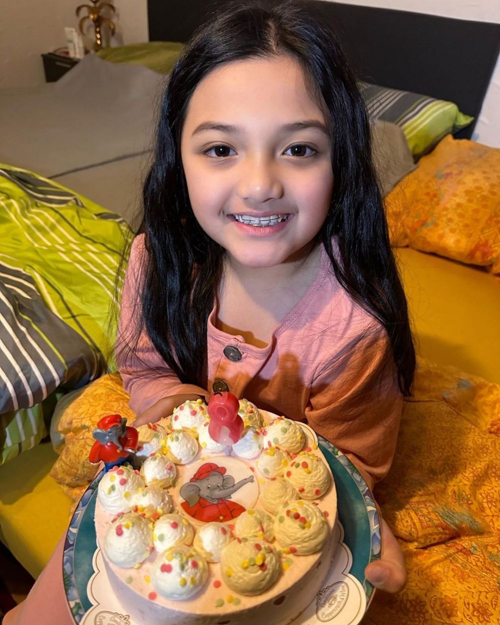 potret perayaan ultah Arsy di Jerman © berbagai sumber