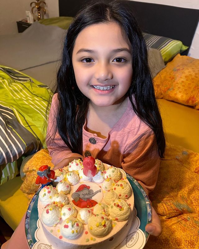 Dirayakan di luar negeri, intip potret kue ulang tahun 8 anak seleb