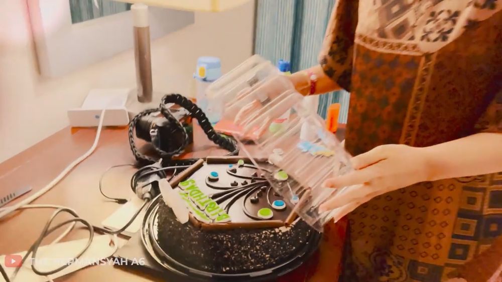 Dirayakan di luar negeri, intip potret kue ulang tahun 8 anak seleb