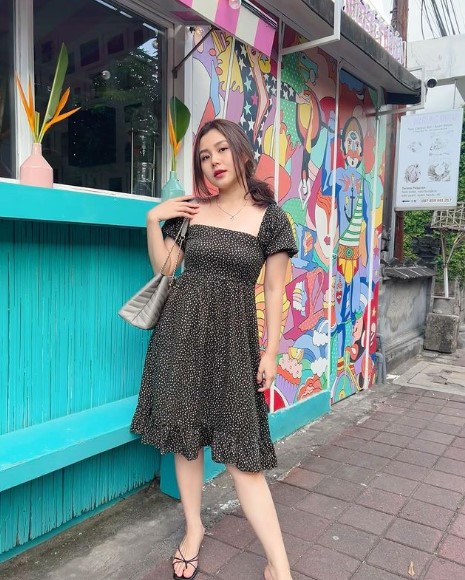 Pesona Vienesca Laurencia © Instagram Pesona Vienesca Laurencia © Instagram