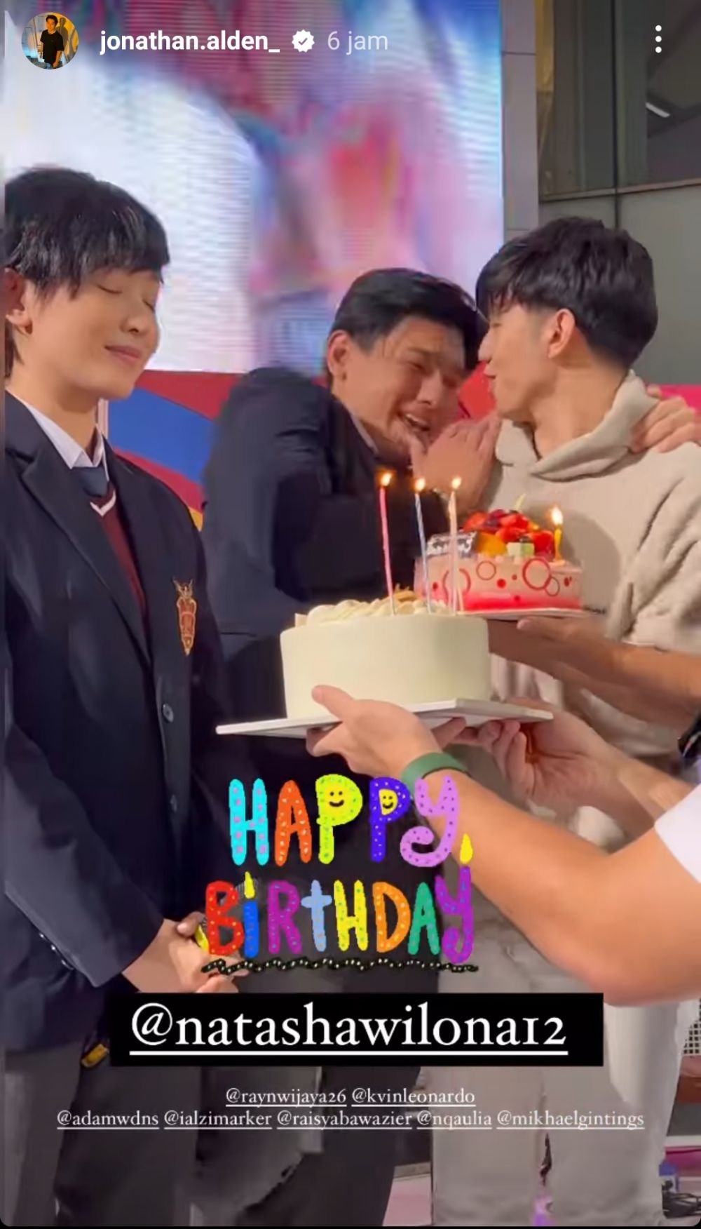 11 Potret kue ultah Natasha Wilona ke-24, dari Verrell Bramasta curi perhatian