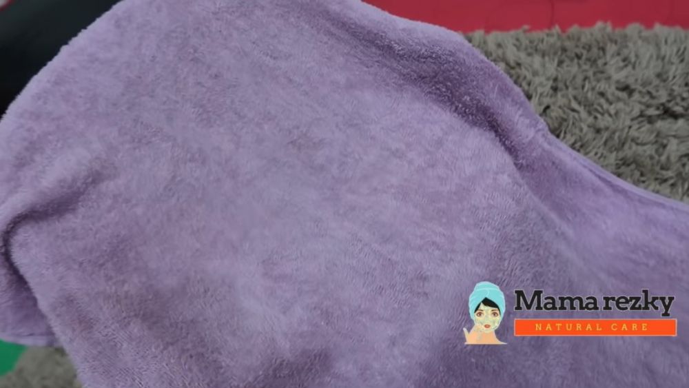 Cara bersihkan noda hitam dan jamur di handuk dapur, cuma pakai 2 bahan