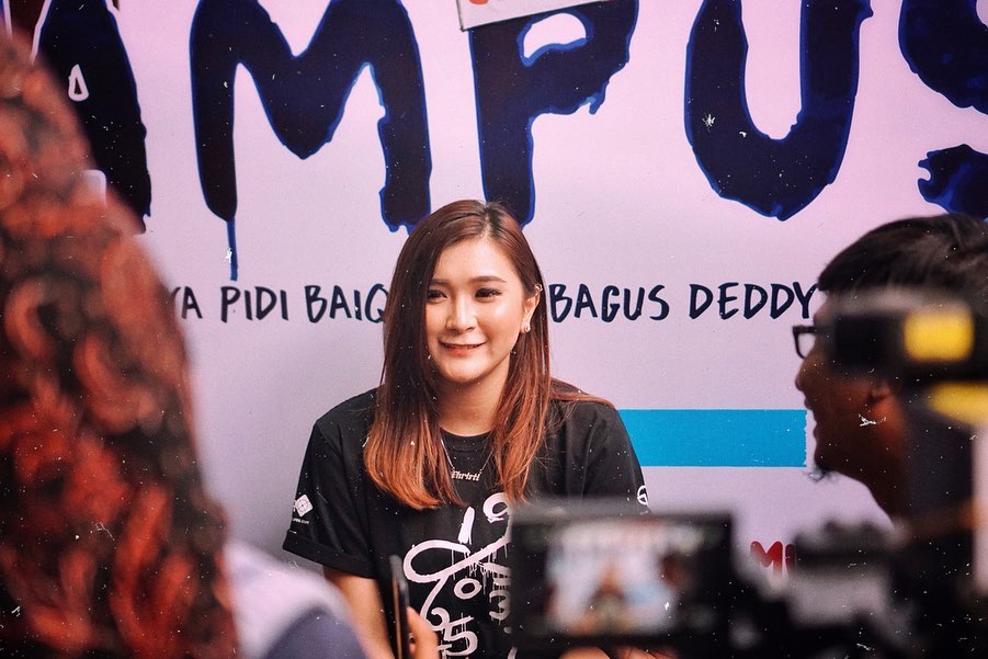 potret terbaru mantan penyanyi cilik Christina Colondam © 2022 Instagram 