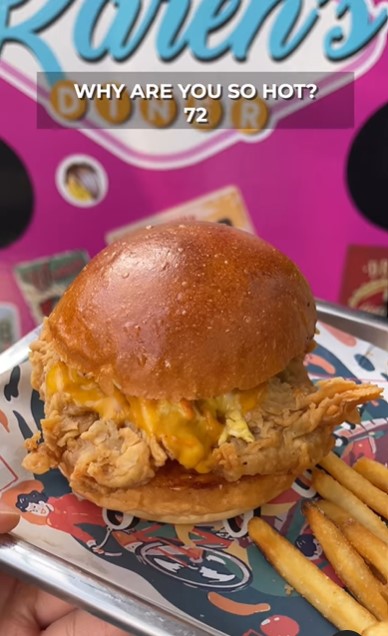 Usung konsep pelayanan jutek, intip 7 menu andalan Karen's Diner Jakarta