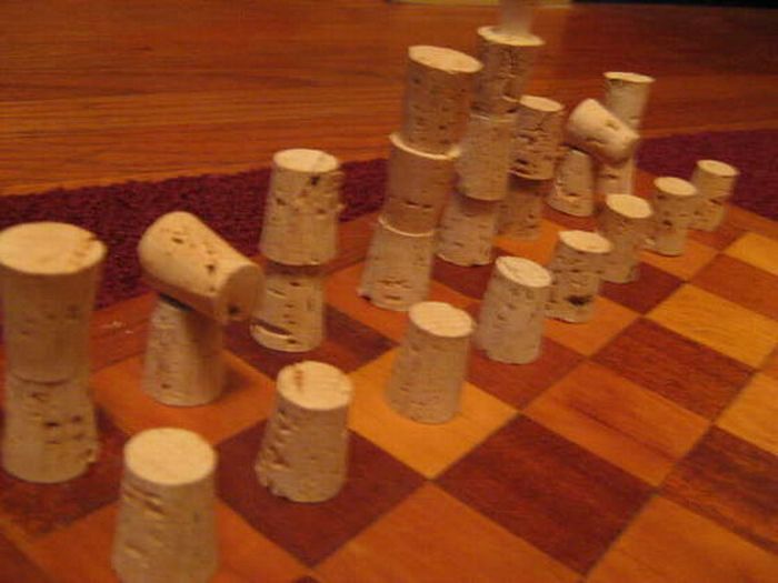 11 Potret bidak catur ini nyeleneh banget, bikin nggak abis pikir
