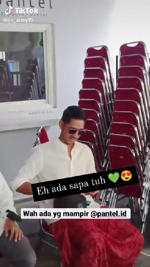 Arya Saloka pengajian Jokowi © berbagai sumber