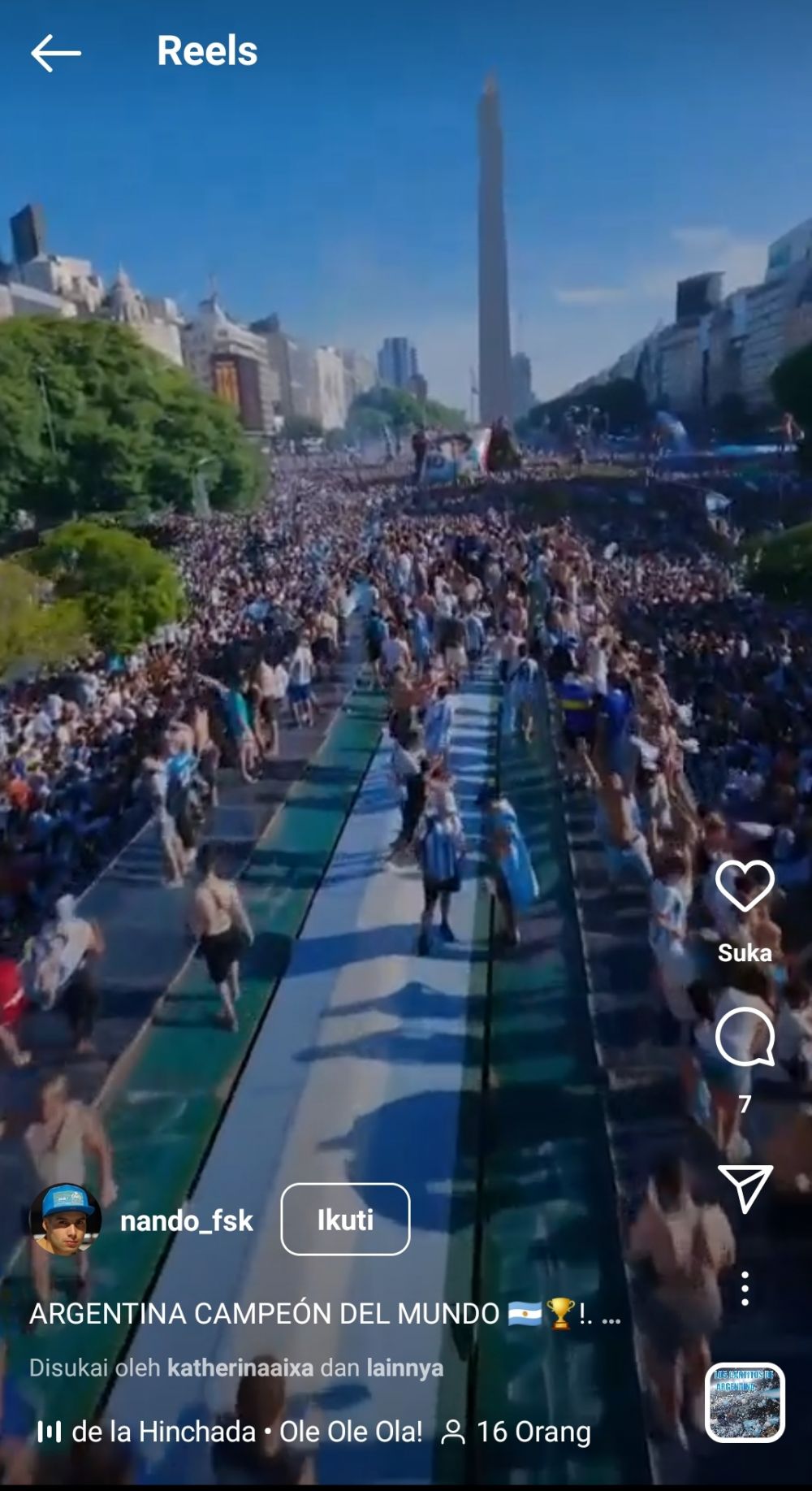 9 Penampakan lautan manusia di jalanan Buenos Aires pasca Argentina juara Piala Dunia 2022 Qatar
