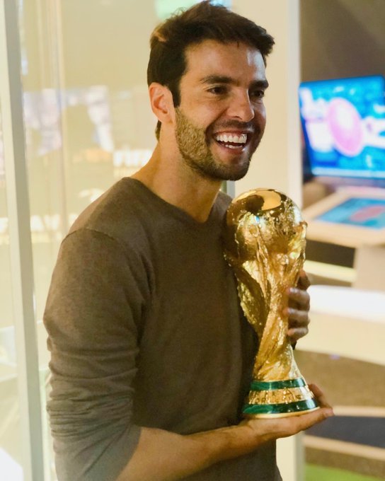 Lengkapi koleksi gelar, Messi masuk 9 pesepak bola yang mampu juara Piala Dunia, UCL, dan Ballon d'Or