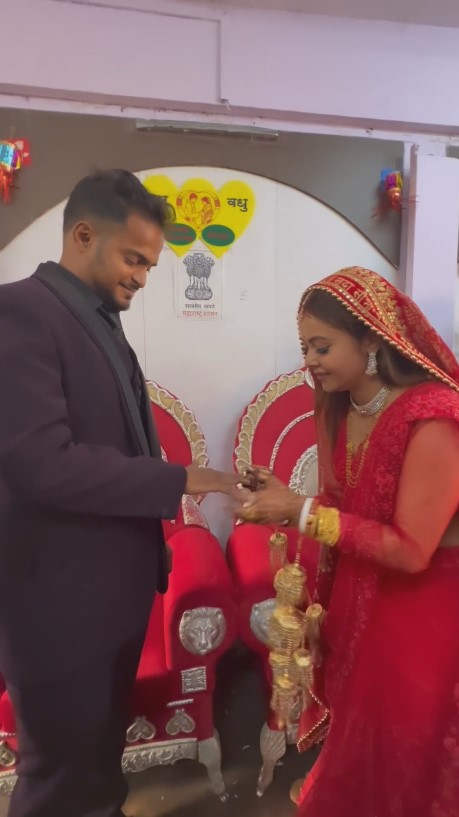 Devoleena Bhattacharjee pemeran Gopi menikah, intip 10 momen romantis pernikahannya