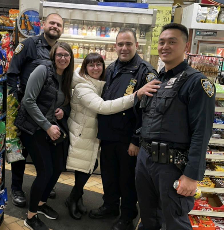 potret absurd dilihat dua kali © berbagai sumber