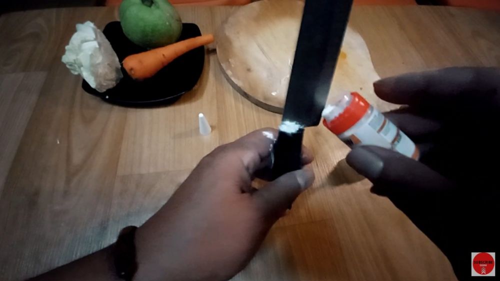 Cara cepat memperbaiki gagang pisau yang lepas, hanya butuh 1 menit
