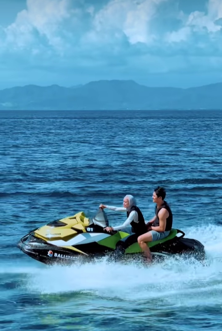  momen liburan lesty dan billar di bali © berbagai sumber