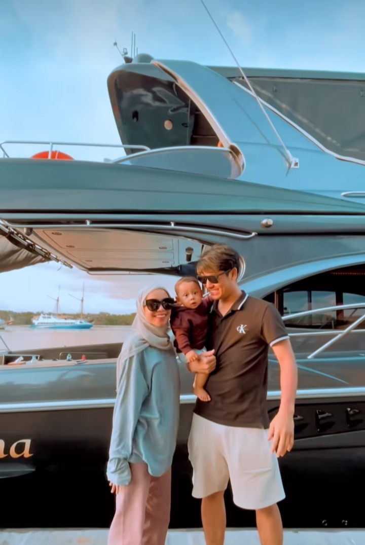  momen liburan lesty dan billar di bali © berbagai sumber