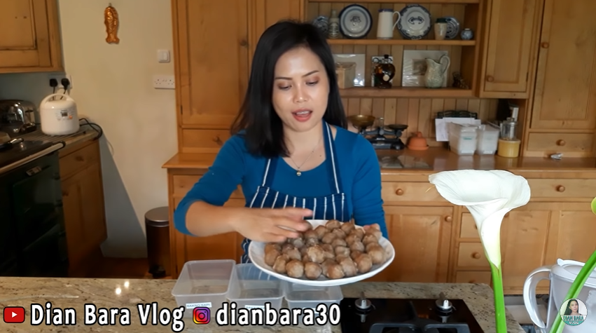 Trik menyimpan kuah bakso, praktis dan tak mudah basi hingga berbulan-bulan