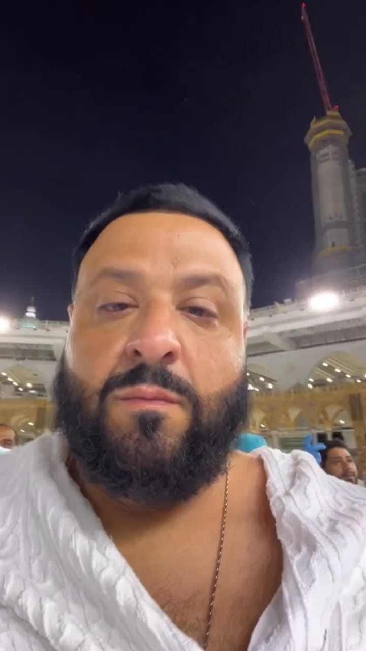 momen dj khaled umroh bareng mike tyson © instagram