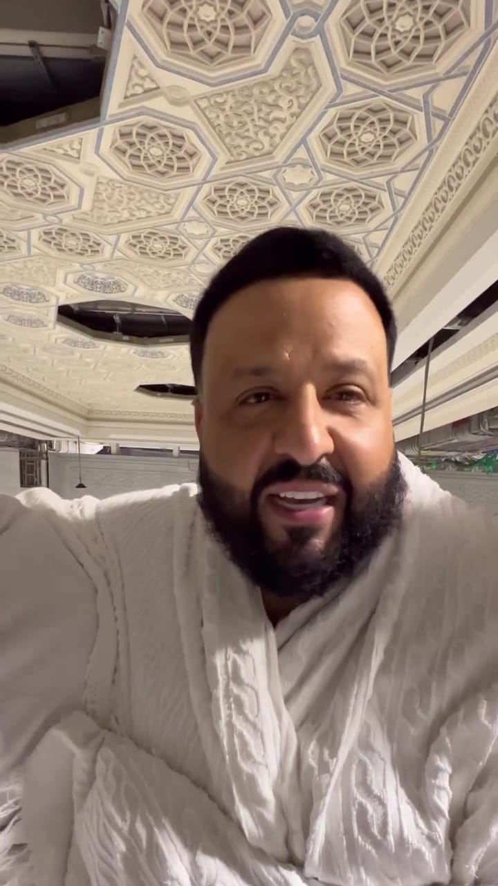 momen dj khaled umroh bareng mike tyson © instagram