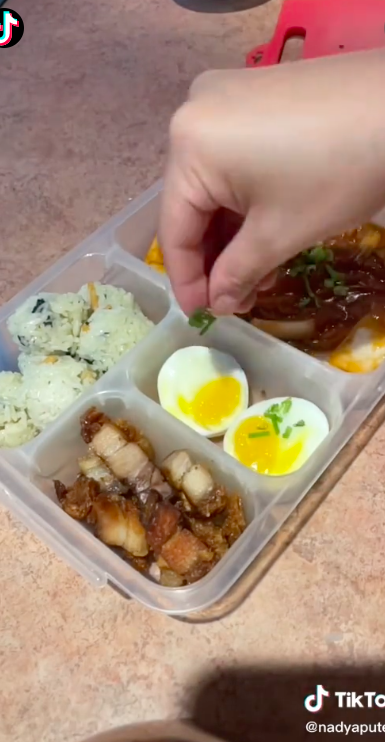 15 Kreasi bento box ala Nadya MasterChef, bervariasi dan bisa jadi inspirasi bekal