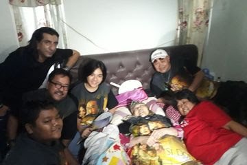 Kenangan si Doel dengan aminah © 2022 brilio.net Kenangan si Doel dengan aminah © 2022 brilio.net