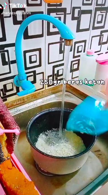 Cara masak beras ketan agar pulen dan matang merata tanpa kukusan, hemat gas