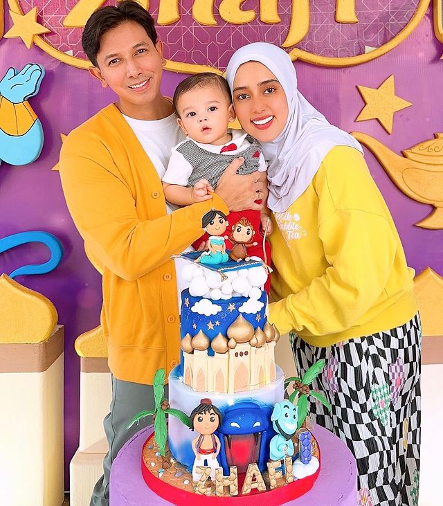 Kue ulang tahun 11 anak seleb bertema princess Disney, desainnya kece bikin nggak tega makan