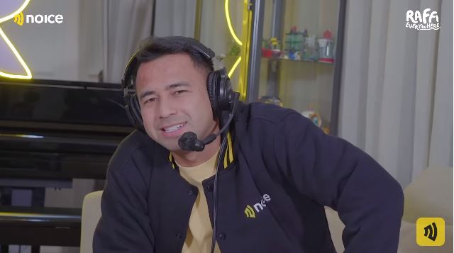 cerita raffi ahmad dekati desy ratnasari © YouTube