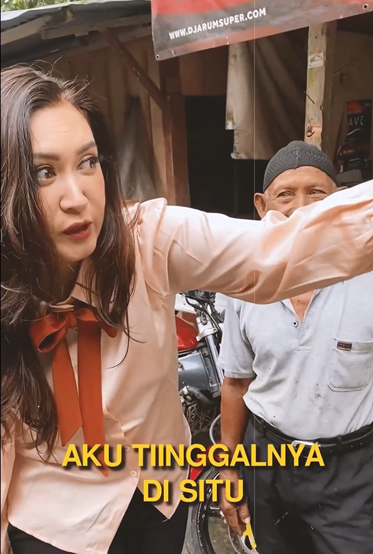 Momen Nafa Urbach pulang ke Magelang © 2022 Instagram  Momen Nafa Urbach pulang ke Magelang © 2022 Instagram