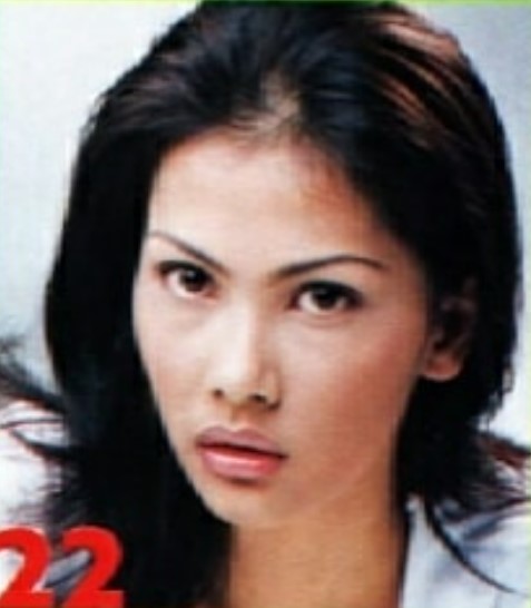 Awali karier dari model, intip 11 potret lawas Nadia Mulya mejeng di sampul majalah