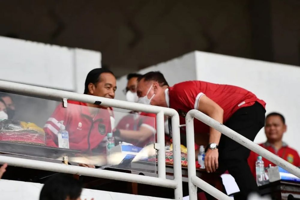 Jokowi hadiri laga Indonesia vs Kamboja © berbagai sumber