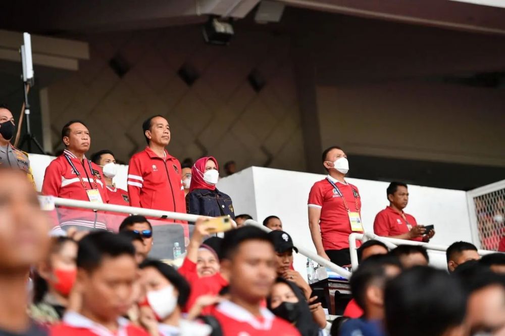 5 Potret Jokowi hadiri laga Indonesia vs Kamboja, hasil akhir 2-1 untuk kemenangan Tim Garuda