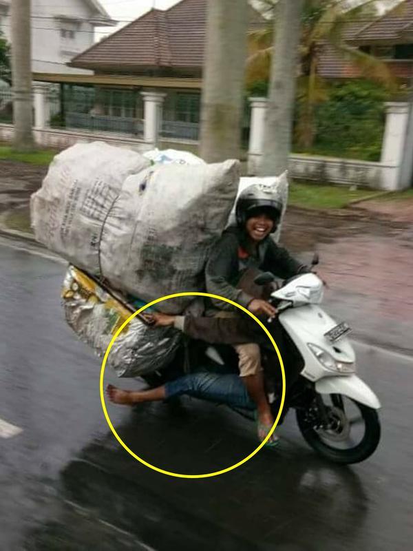 bawa barang nyeleneh caranya © berbagai sumber