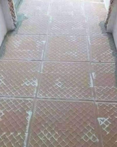 benda dipasang di rumah tapi berlebihan banget © berbagai sumber